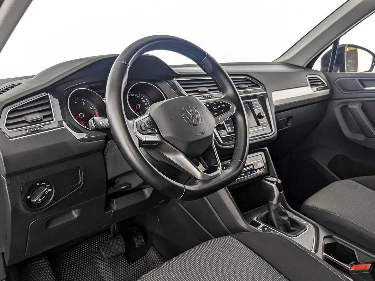 Купить Volkswagen Tiguan, 2021, 131 728 км, фото №16