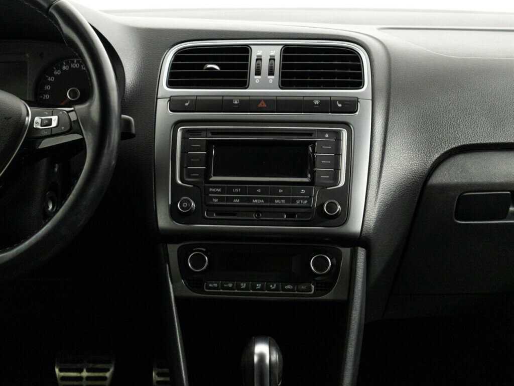 Купить Volkswagen Polo, 2016, 116 000 км, фото №14