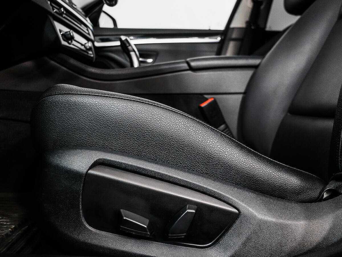 Купить BMW 5 серии 528i, 2014, 150 000 км, фото №10