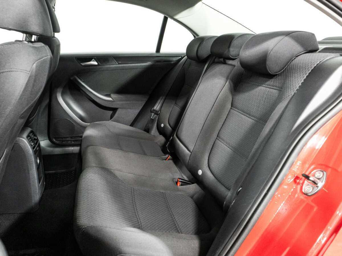 Купить Volkswagen Jetta, 2012, 198 799 км, фото №10