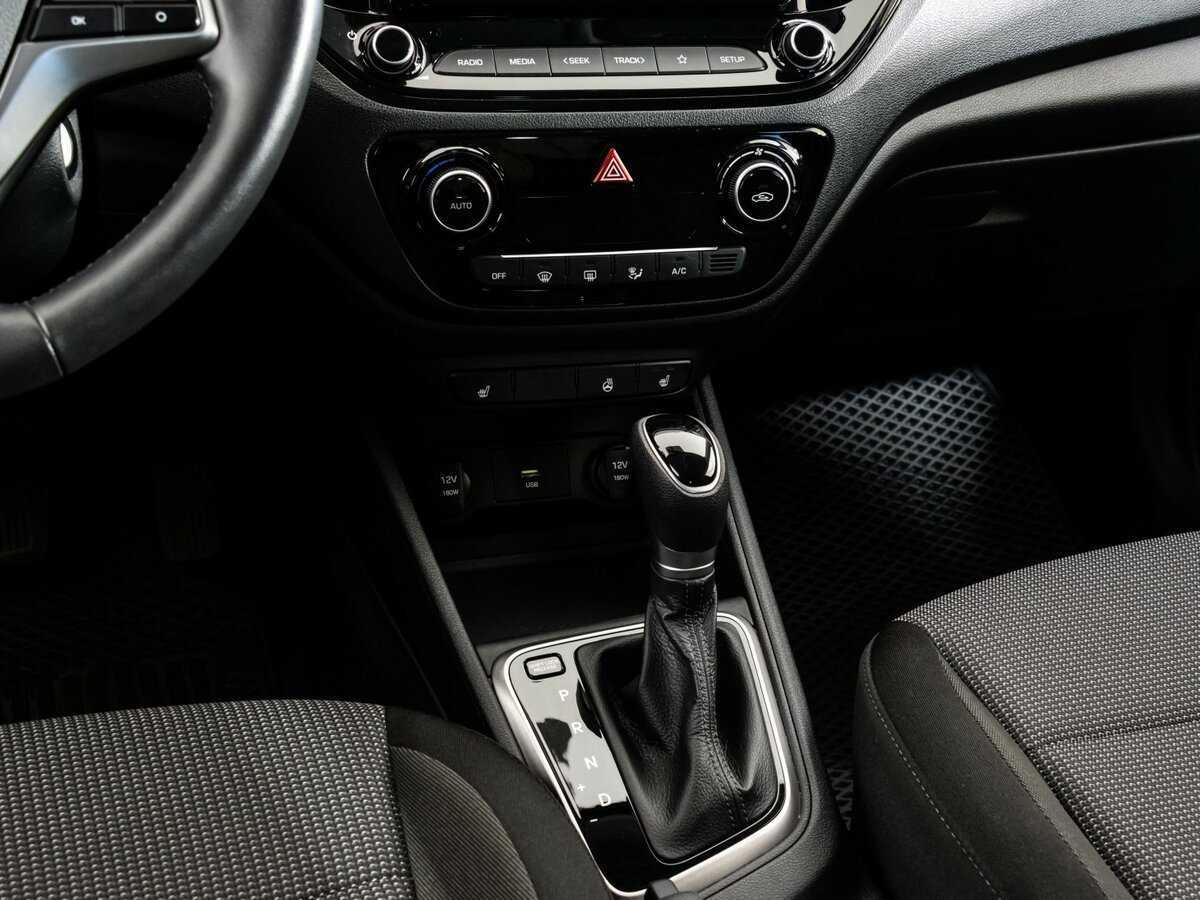 Купить Hyundai Solaris, 2022, 37 838 км, фото №9