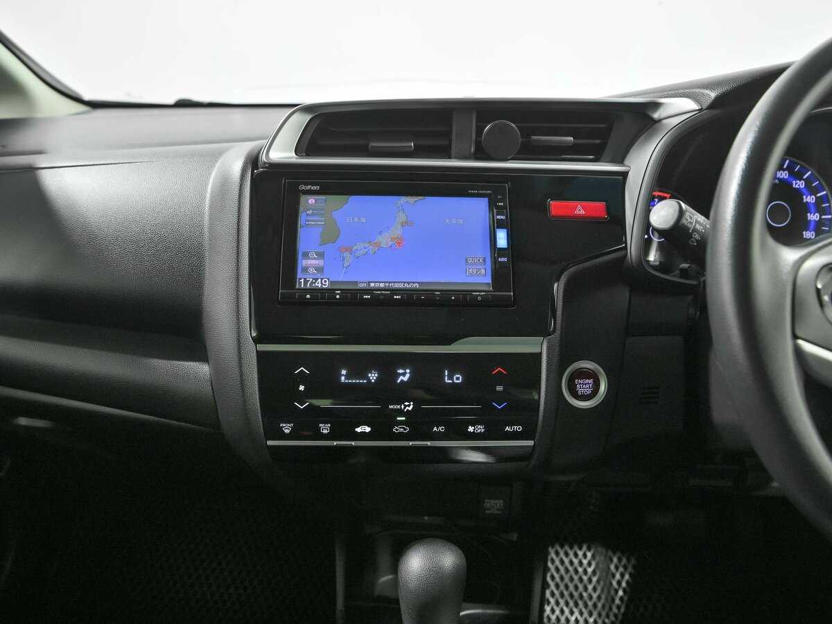 Купить Honda Fit, 2016, 145 593 км, фото №9