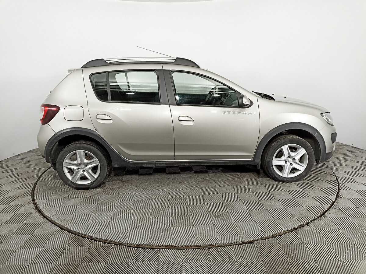 Купить Renault Sandero Stepway, 2017, 49 571 км, фото №4