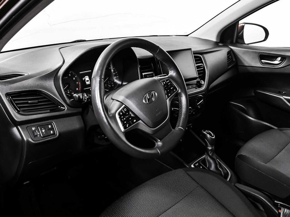 Купить Hyundai Solaris, 2021, 61 232 км, фото №12