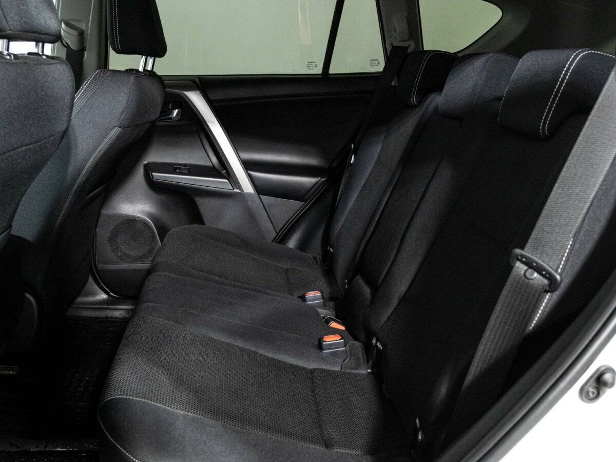 Купить Toyota RAV4, 2017, 43 541 км, фото №10