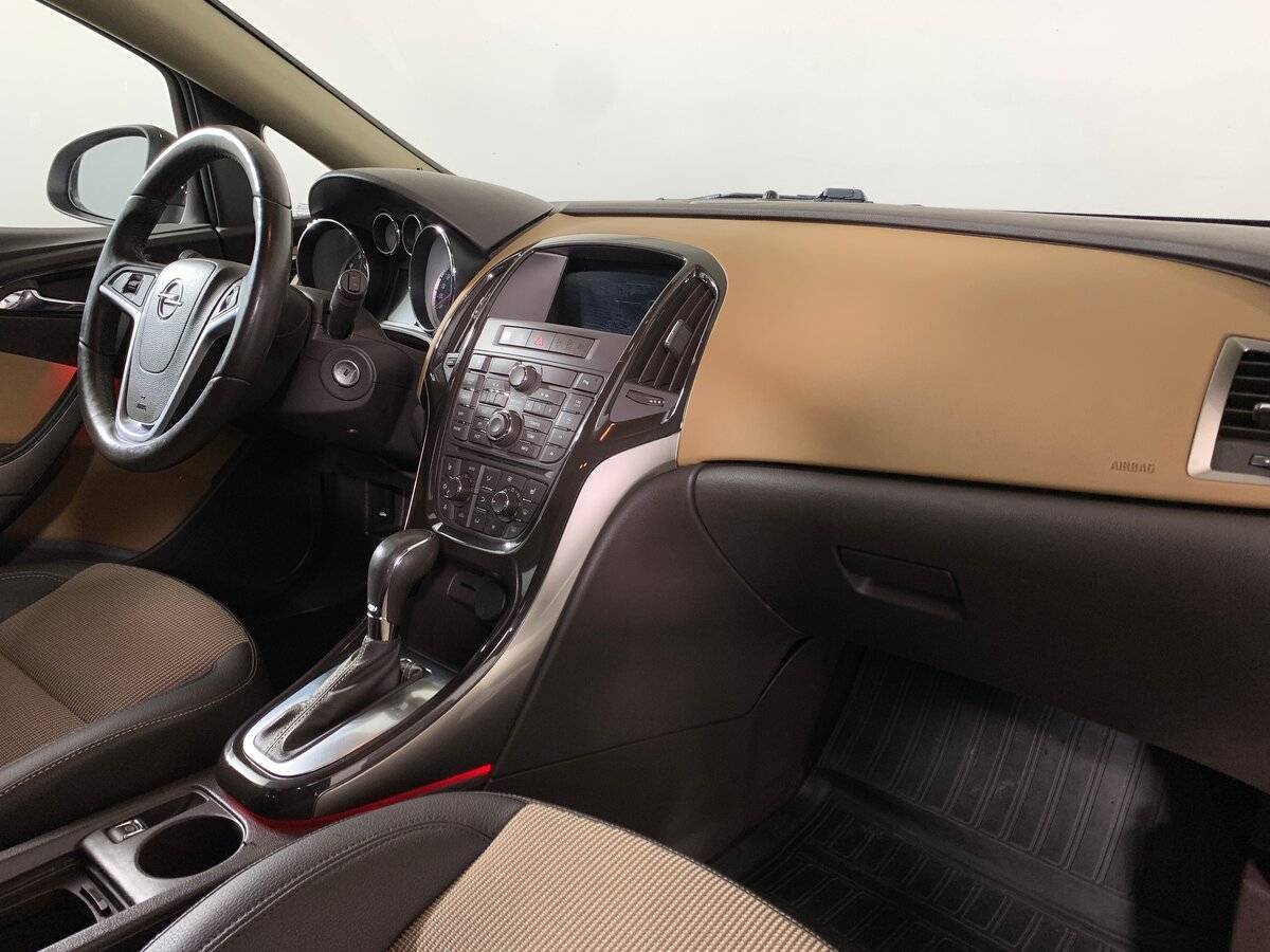 Купить Opel Astra, 2013, 98 007 км, фото №12