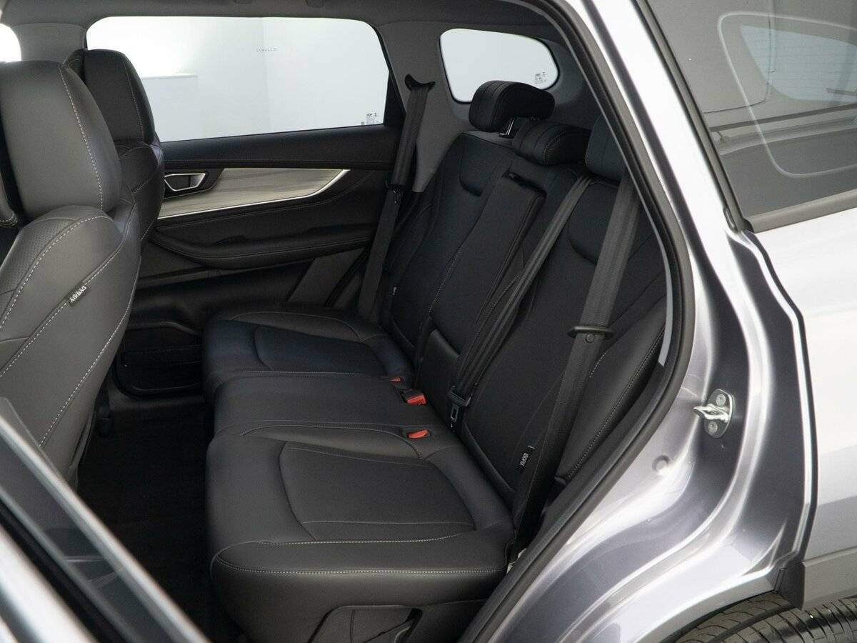 Купить Chery Tiggo 8, 2022, 9 800 км, фото №9