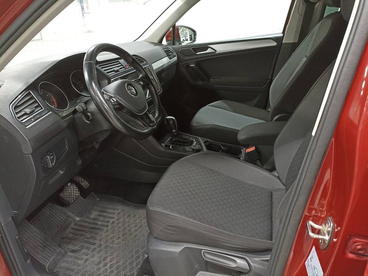 Купить Volkswagen Tiguan, 2018, 182 157 км, фото №16
