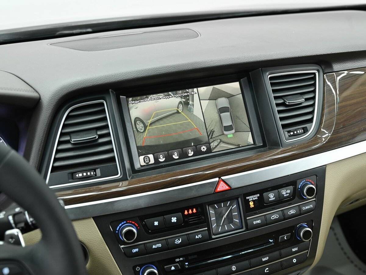 Купить Hyundai Genesis, 2016, 142 000 км, фото №11