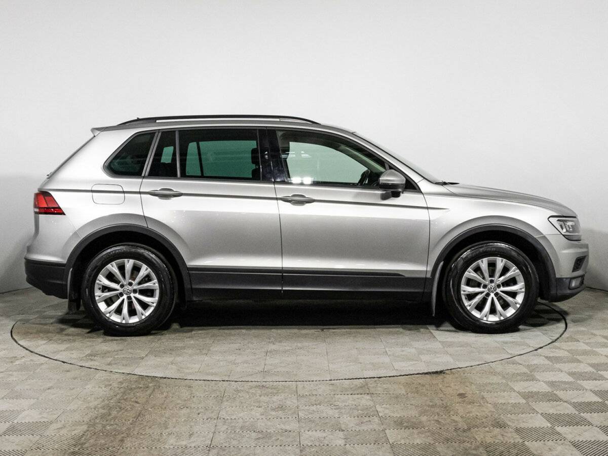 Купить Volkswagen Tiguan, 2019, 123 829 км, фото №4