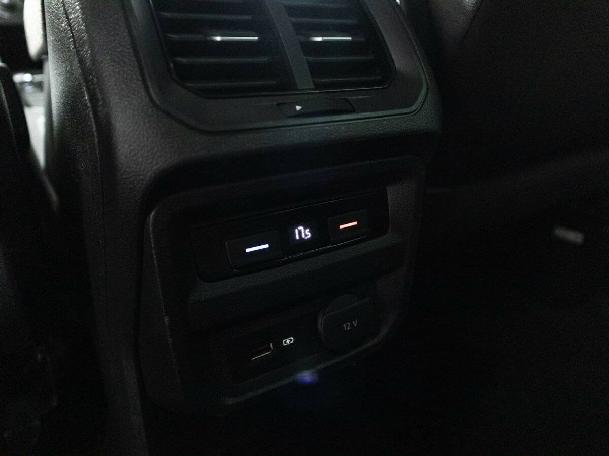 Купить Volkswagen Tiguan, 2019, 123 829 км, фото №22