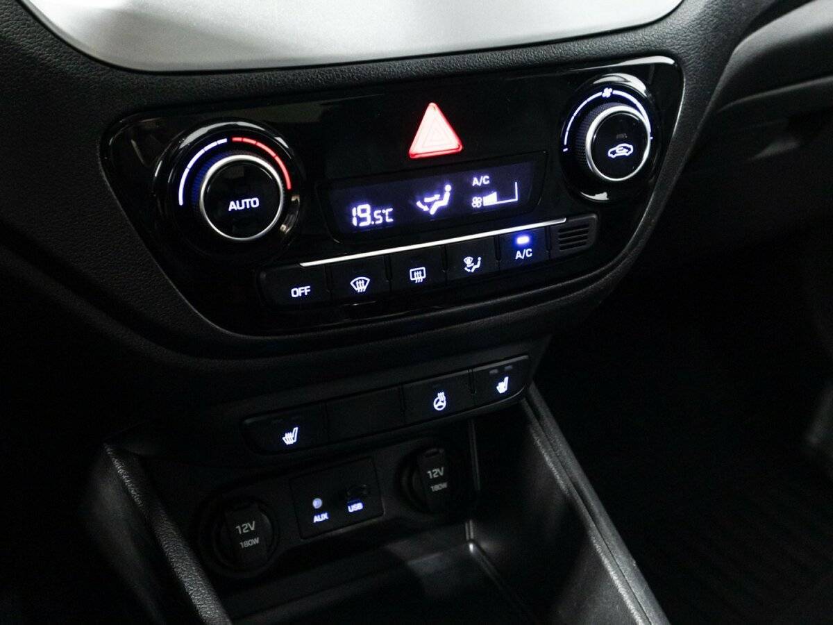 Купить Hyundai Solaris, 2018, 152 848 км, фото №18