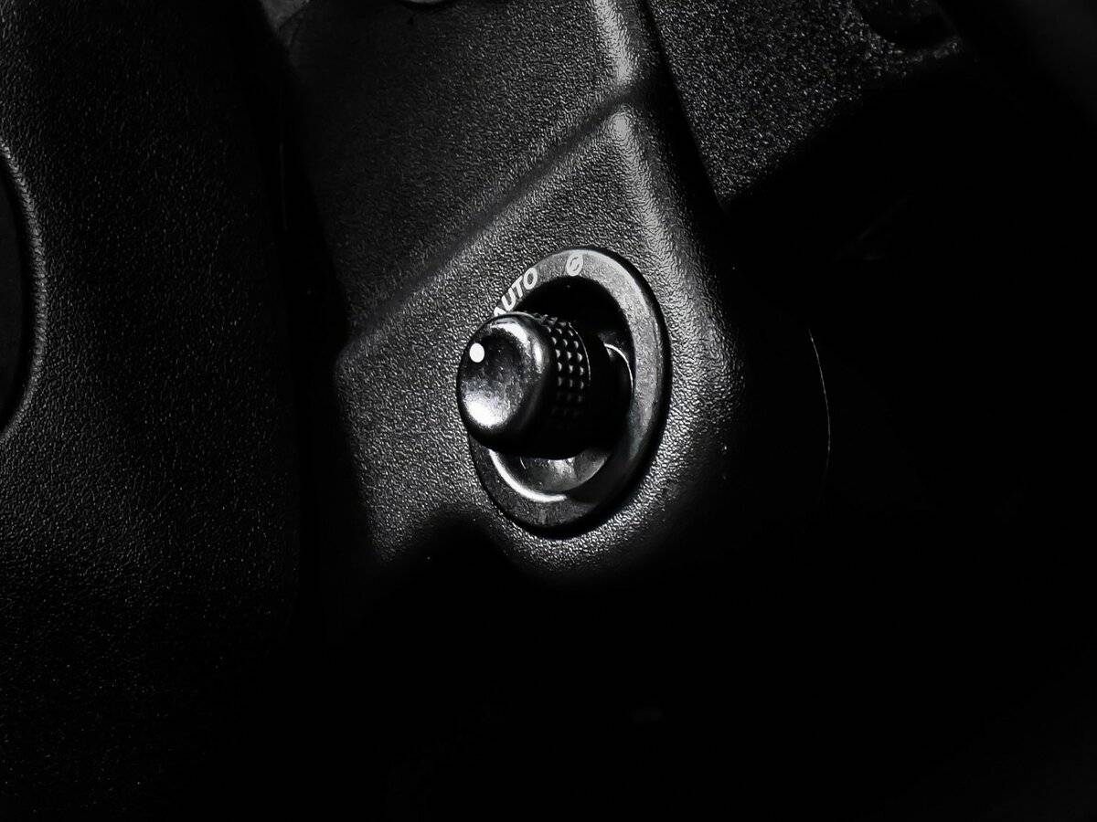 Купить Land Rover Discovery IV Рестайлинг, 2013, 265 583 км, фото №20