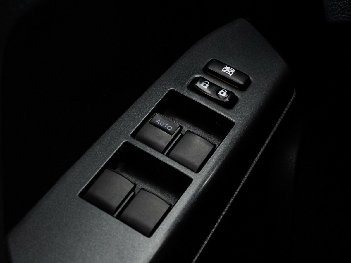 Купить Toyota RAV4 IV (XA40) Рестайлинг, 2017, 87 008 км, фото №14