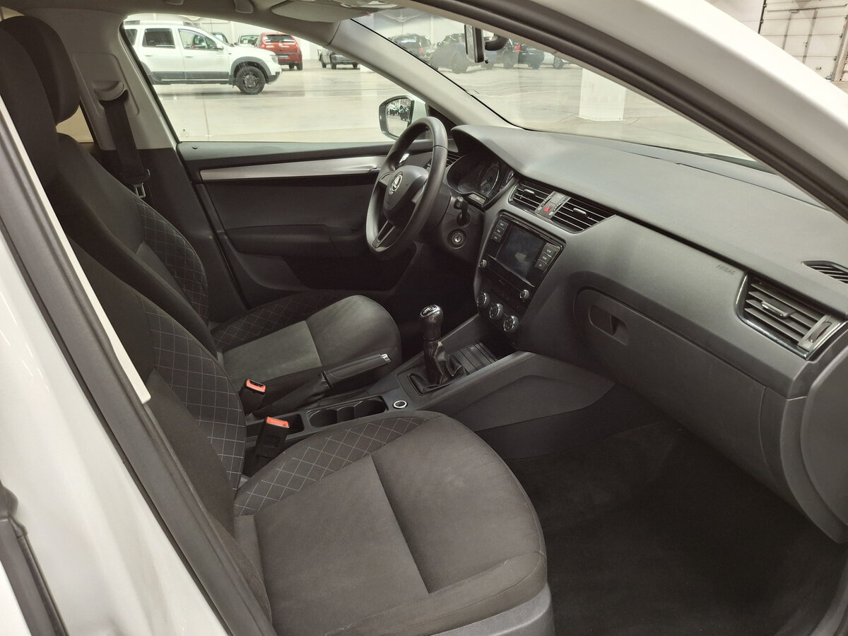 Купить Skoda Octavia III (A7) Рестайлинг, 2018, 227 203 км, фото №11