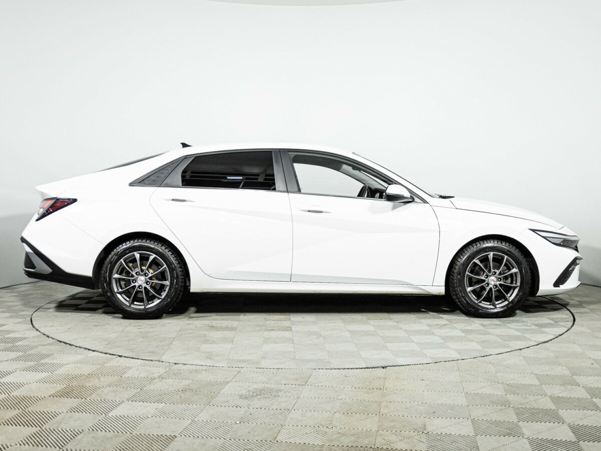 Купить Hyundai Elantra VII (CN7) Рестайлинг, 2023, 29 459 км, фото №4