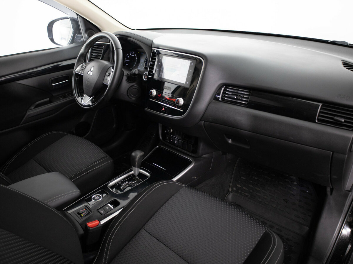 Купить Mitsubishi Outlander III Рестайлинг 3, 2020, 76 905 км, фото №7