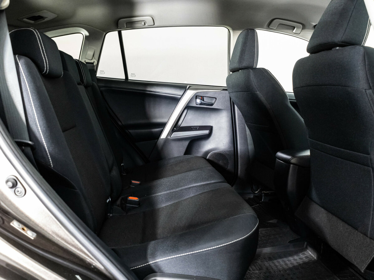 Купить Toyota RAV4 IV (XA40) Рестайлинг, 2018, 207 449 км, фото №16